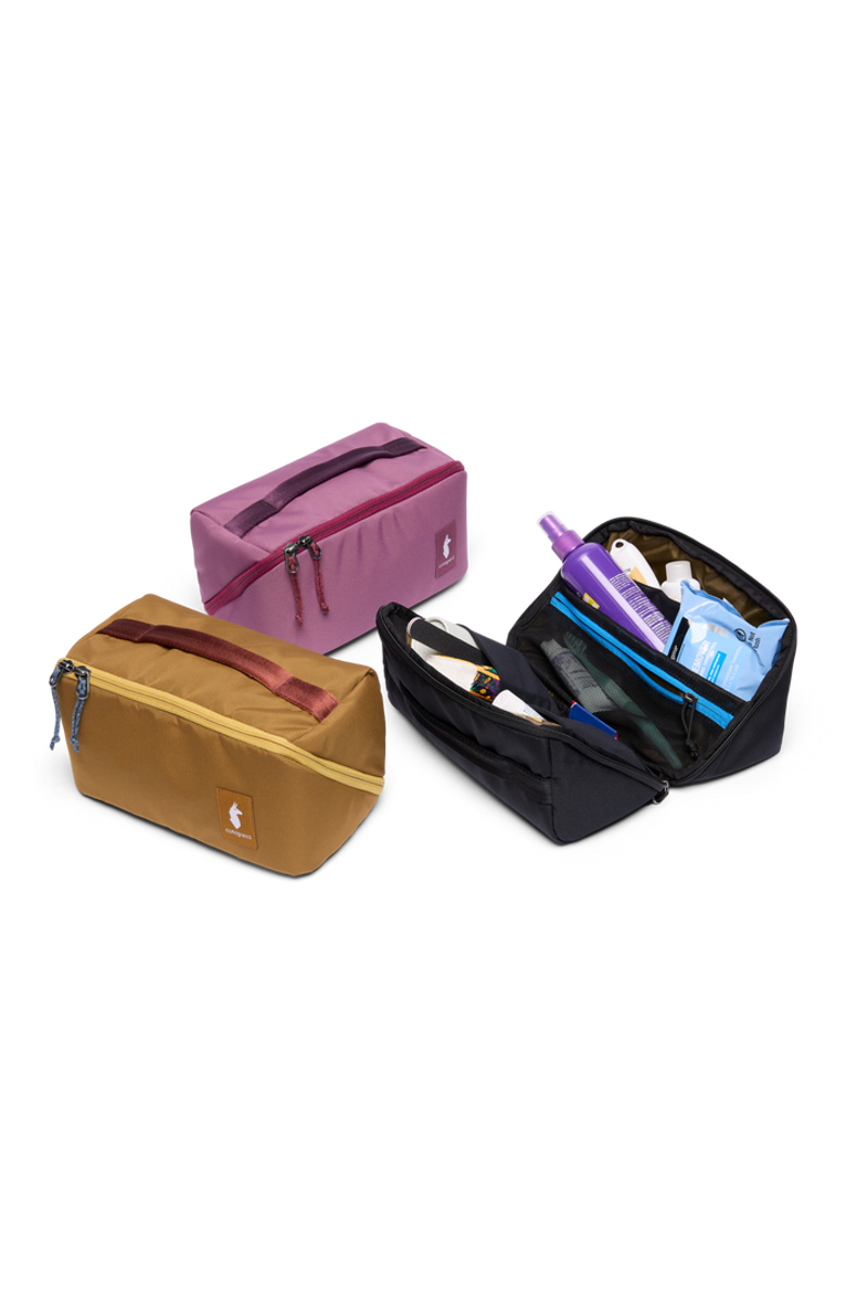 Cotopaxi Viaje Toiletry Kit - Cada Día, Alternate, color, Cotopaxi Black