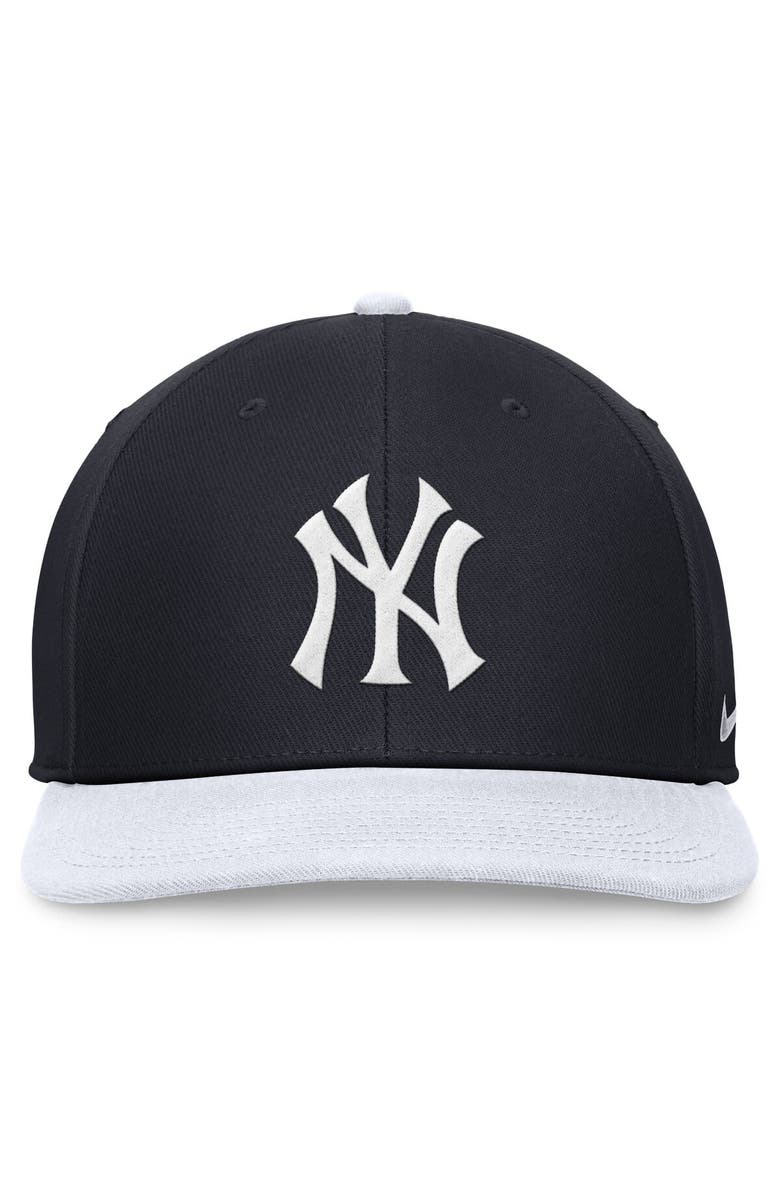 Nike Men's Nike Navy/White New York Yankees Evergreen Two-Tone Snapback Hat, Alternate, color, Navy