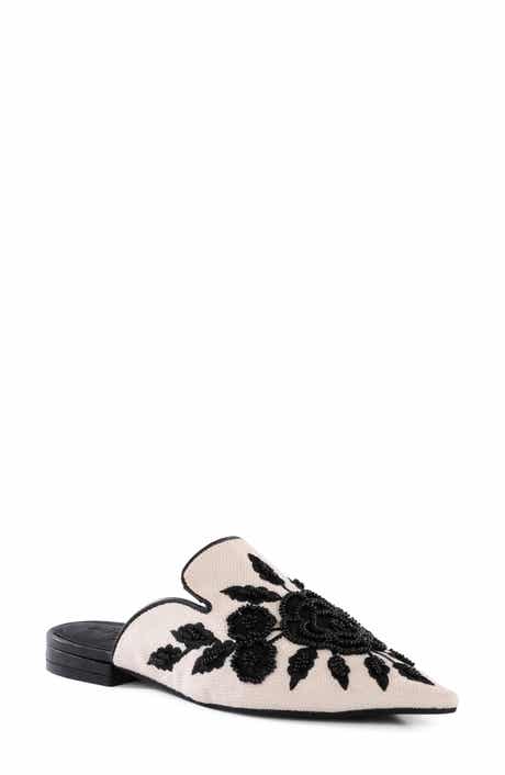 Around the World Pointed Toe Mule