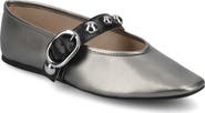 Journee Collection Naveah Studded Ballet Flat