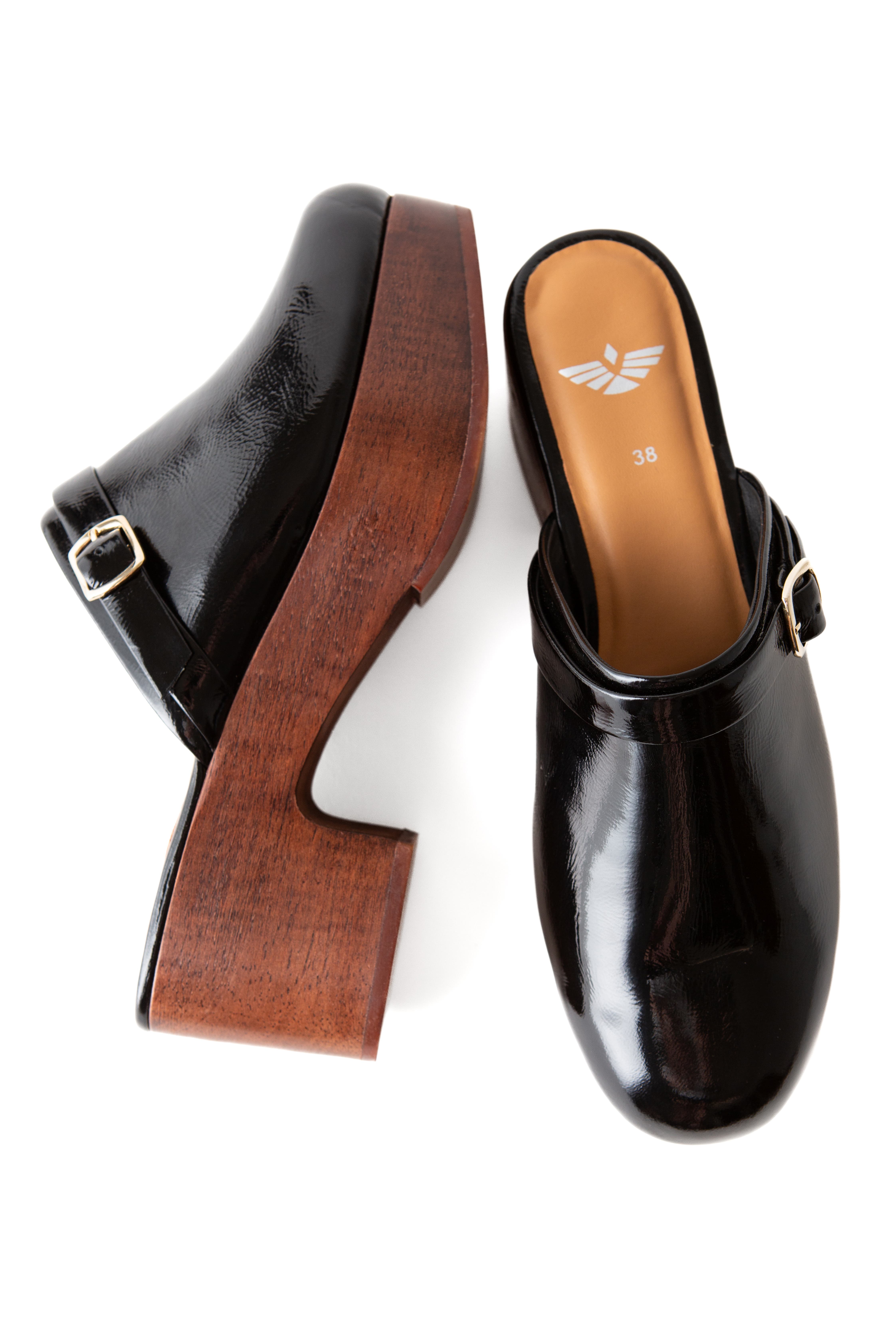 Fortress Abby Platform Clog, Alternate, color, Black Crinkle Patent