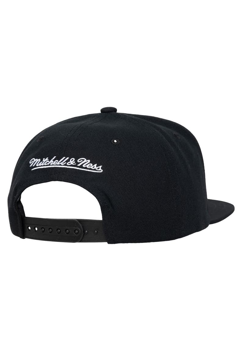 Men's Mitchell & Ness  Gold Boston Bruins Legendary Away Snapback Hat, Alternate, color, Gold