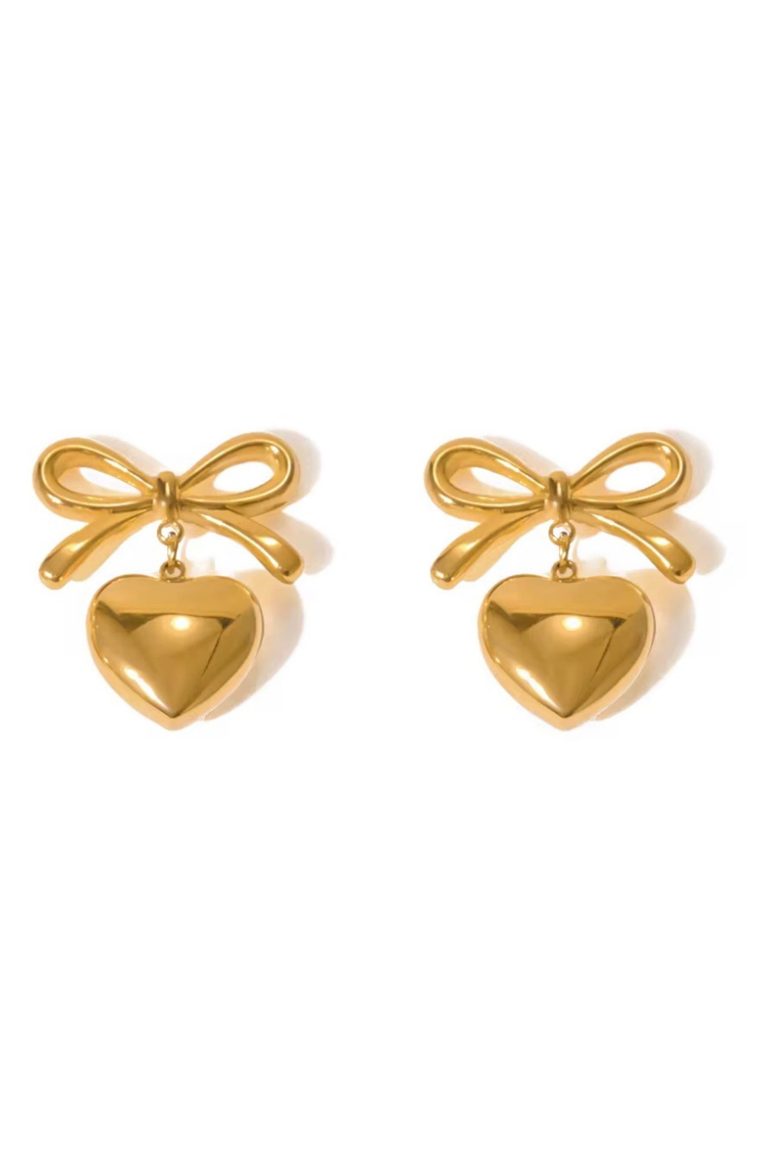 Macrae & Co . Mini Heart Earrings In Gold