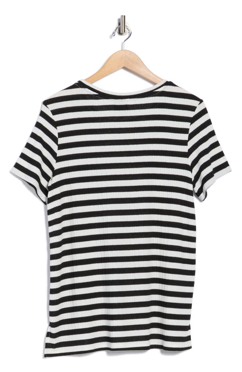 Bobeau Stripe Step Hem T-Shirt, Alternate, color, Black/ Ivory