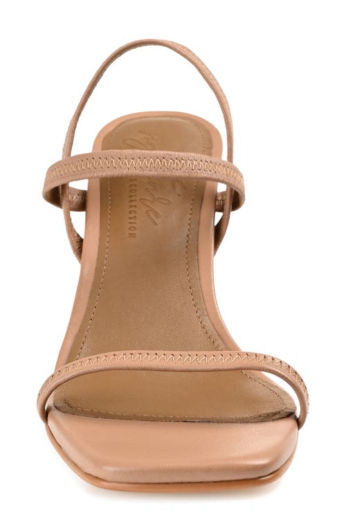Journee Signature Lenonn Sandal In Mocha