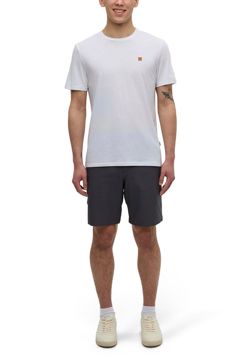 InMotion Latitude Short, Alternate, color, Graphite