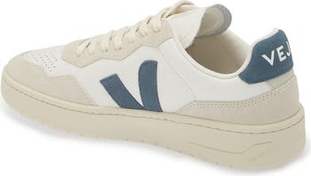 V-90 Leather Sneaker