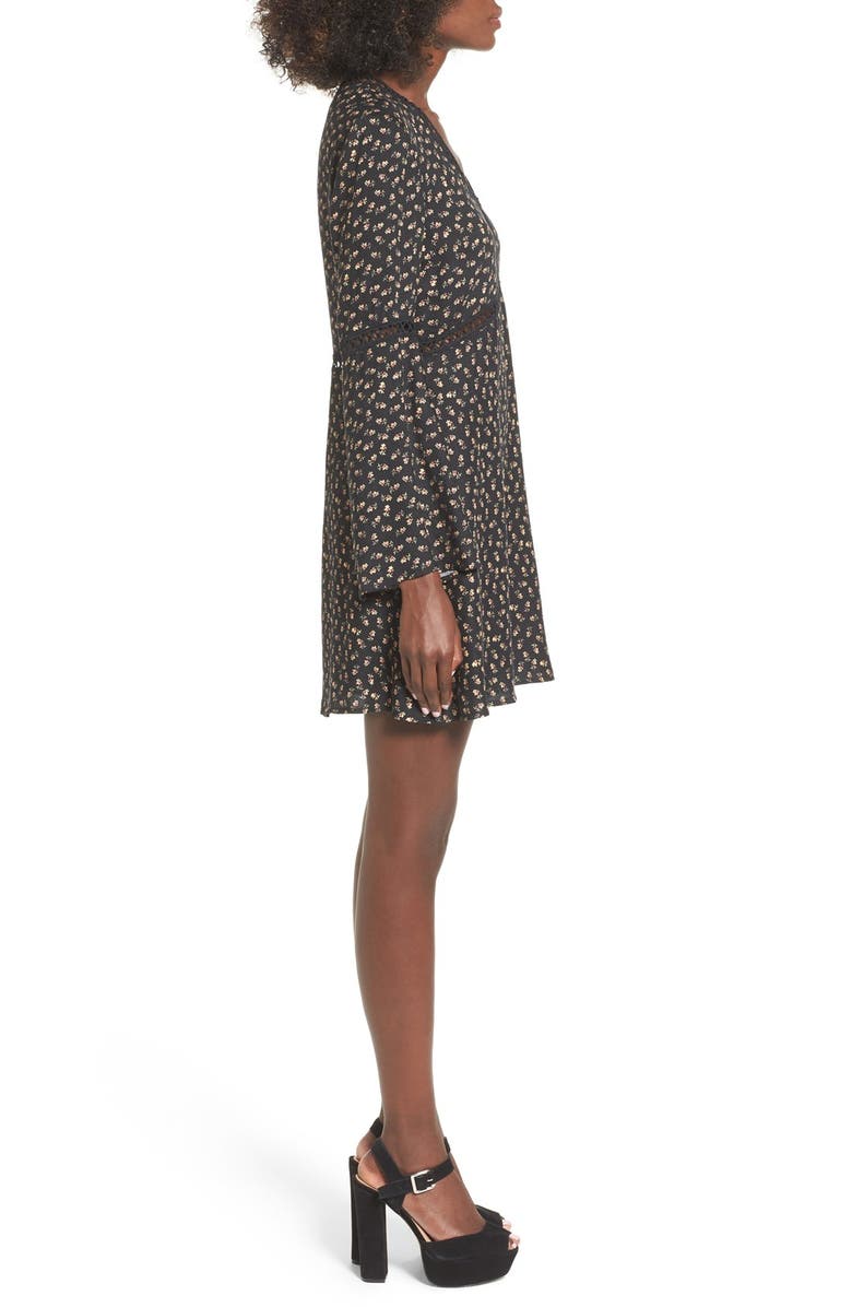 WAYF 'Pembrook' Bell Sleeve Babydoll Dress, Alternate, color, 