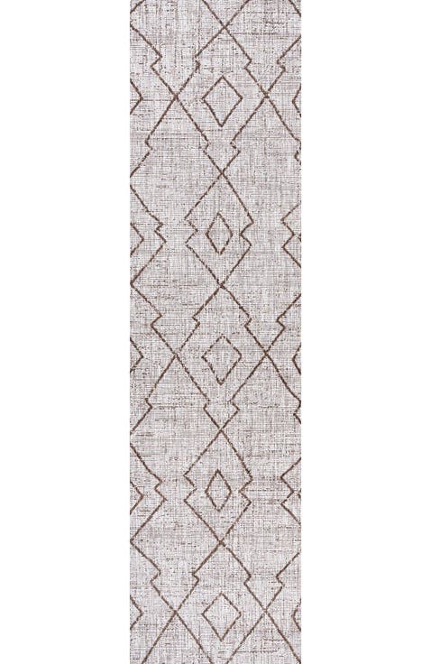 Carwa  Diamond Trellis Indoor/Outdoor Area Rug