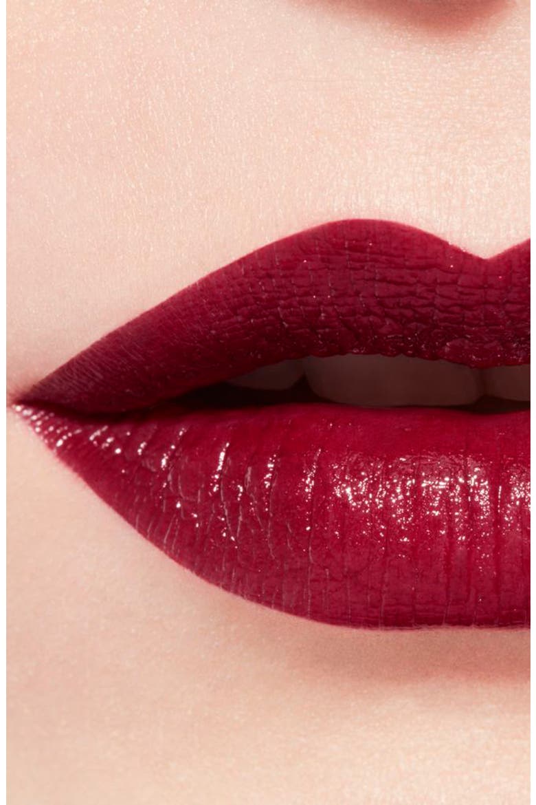 LES CHAÎNES DE CHANEL ROUGE ALLURE 
Luminous Intense Lip Color, Alternate, color, 137 POURPRE D OR