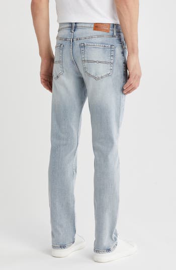 121 Slim Straight Jeans