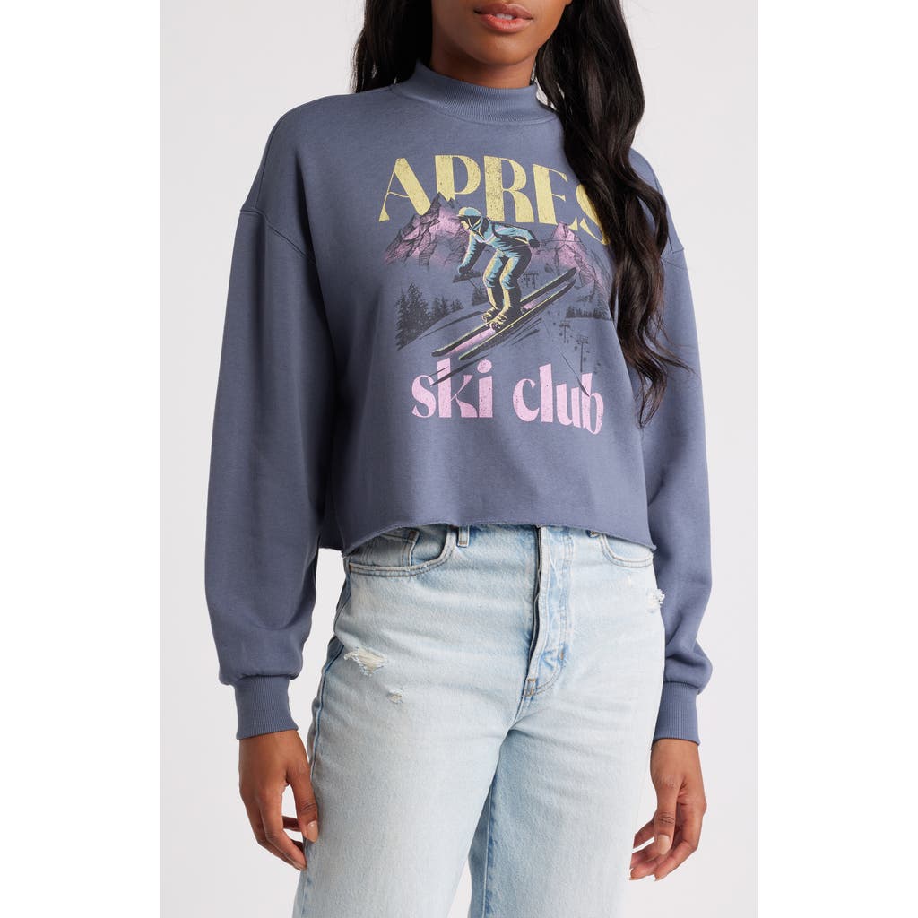 Vinyl Icons Après Ski Crop Graphic Fleece Sweatshirt in Grisaille