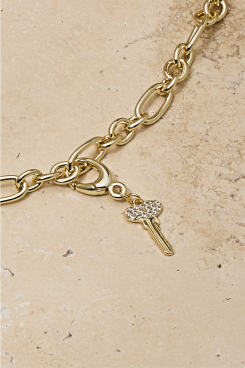 Untamed Petals Key Charm In Gold