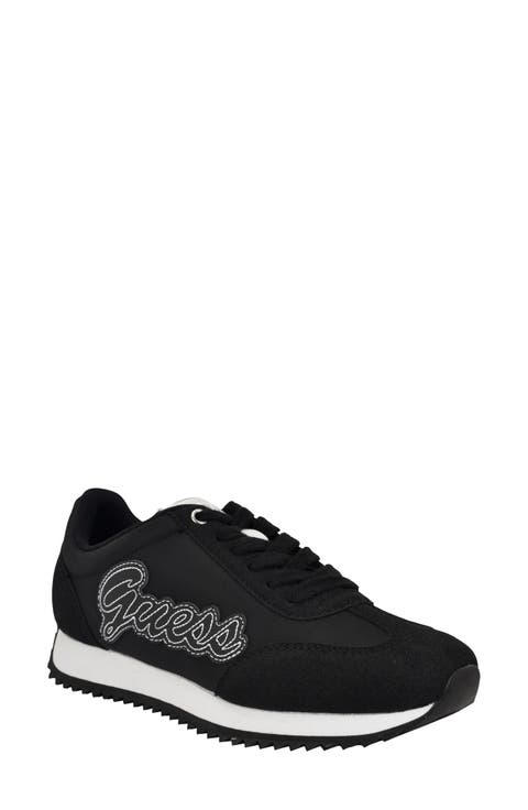 Fierra Sneaker
