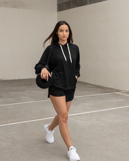 Feat Unisex Roam Hoodie In Black