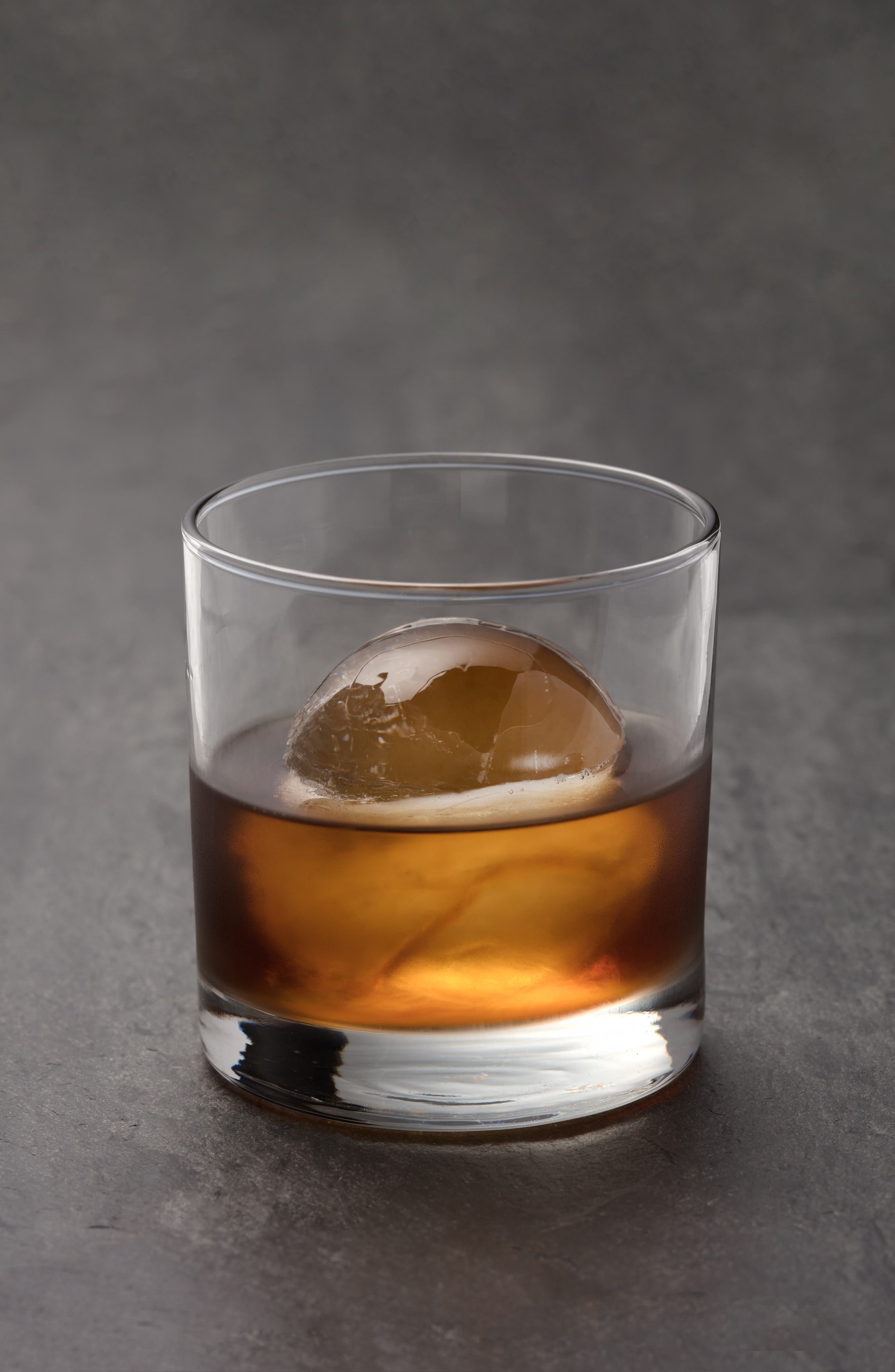 W&P Design Frost Sphere Ice Tray - Thumbnail 2