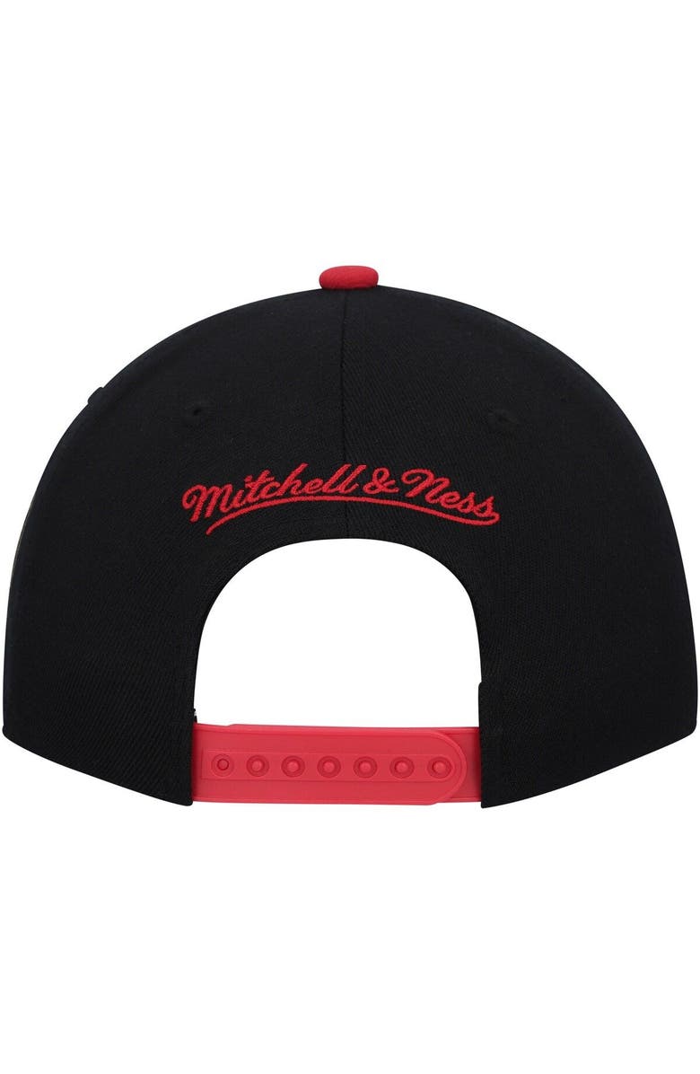 Mitchell & Ness Men's Mitchell & Ness Black Atlanta United FC Team Script 2.0 Stretch Snapback Hat, Alternate, color, Black
