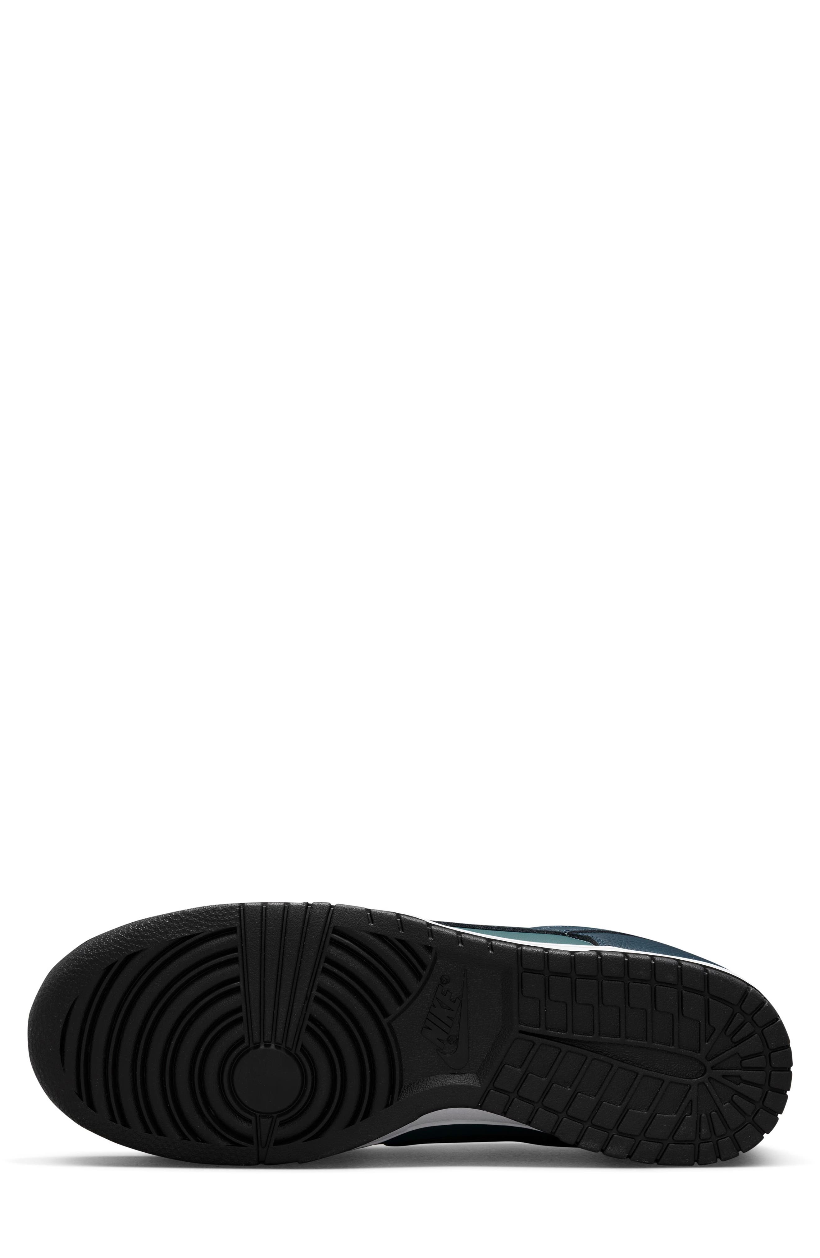 Nike Valentine's Day Dunk Low Retro Premium Sneaker, Alternate, color, 