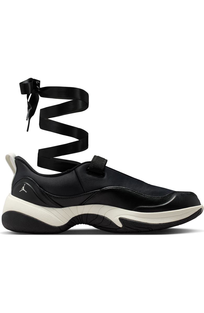 Jordan The Jordan Pointe Sneaker, Alternate, color, Black/ Sail