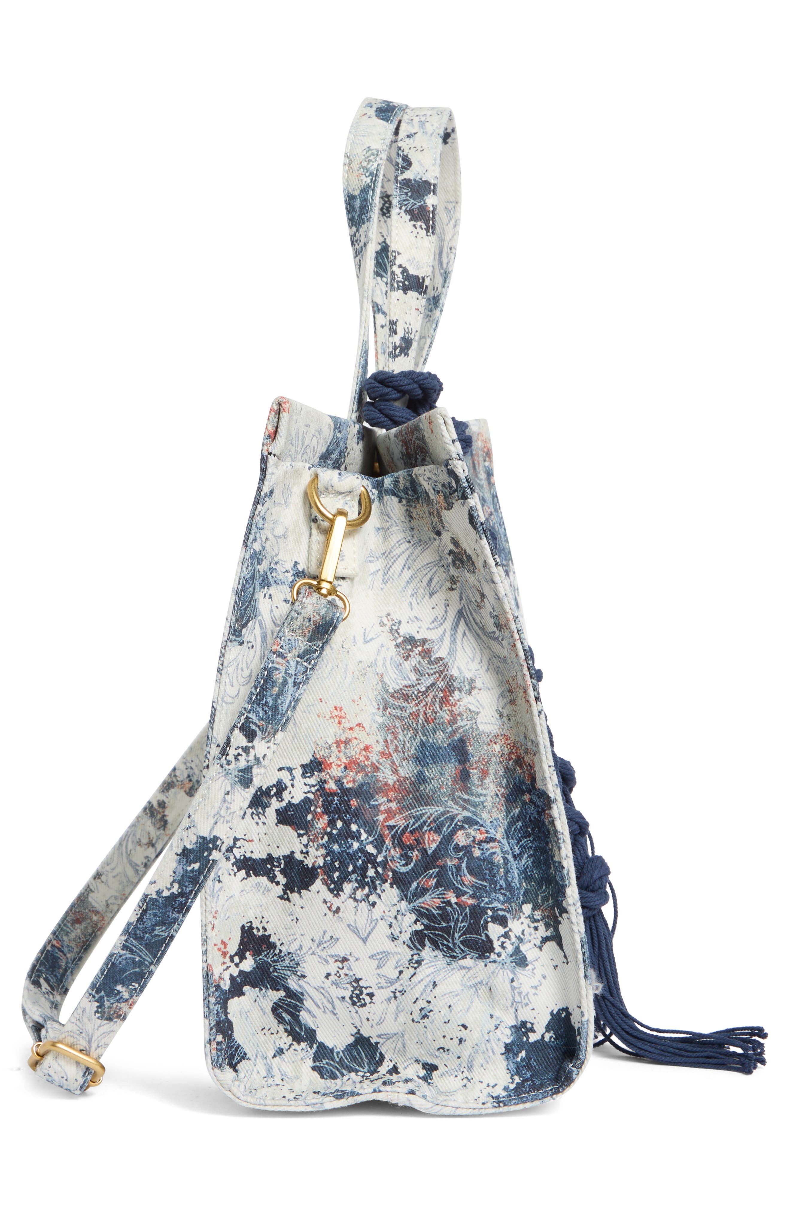 Vince Camuto Aalis Floral Canvas Tote, Alternate, color, Blue Floral