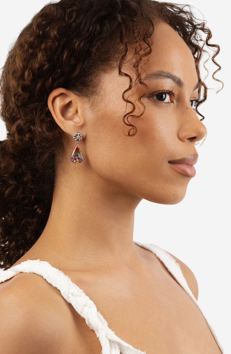 ATHRA LUXE Dried Flower Resin Teardrop Earrings, Alternate, color, Silver