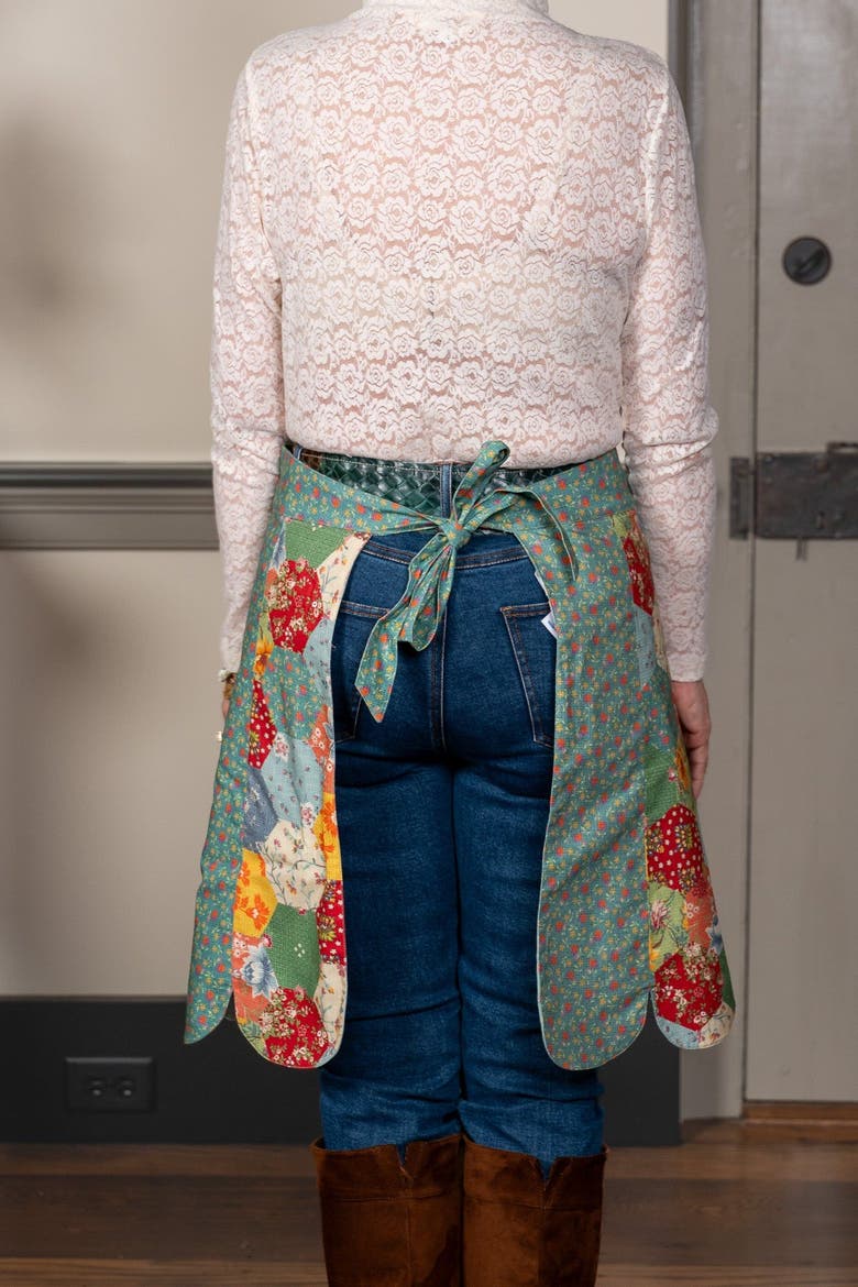 County Fair Patchwork Scallop Half Apron, Alternate, color, Multi