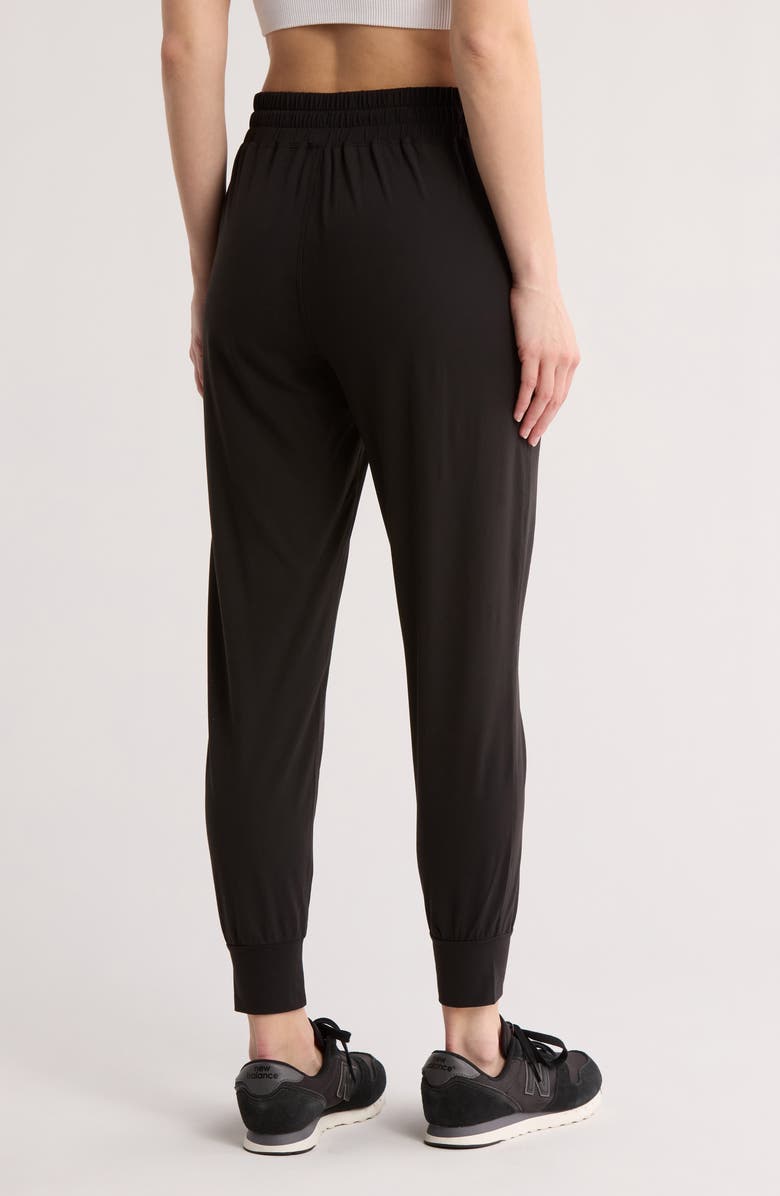 Z by Zella On the Move Pocket Joggers, Alternate, color, Black