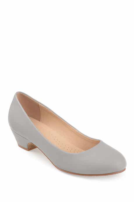 Saar Kitten Heel Pump