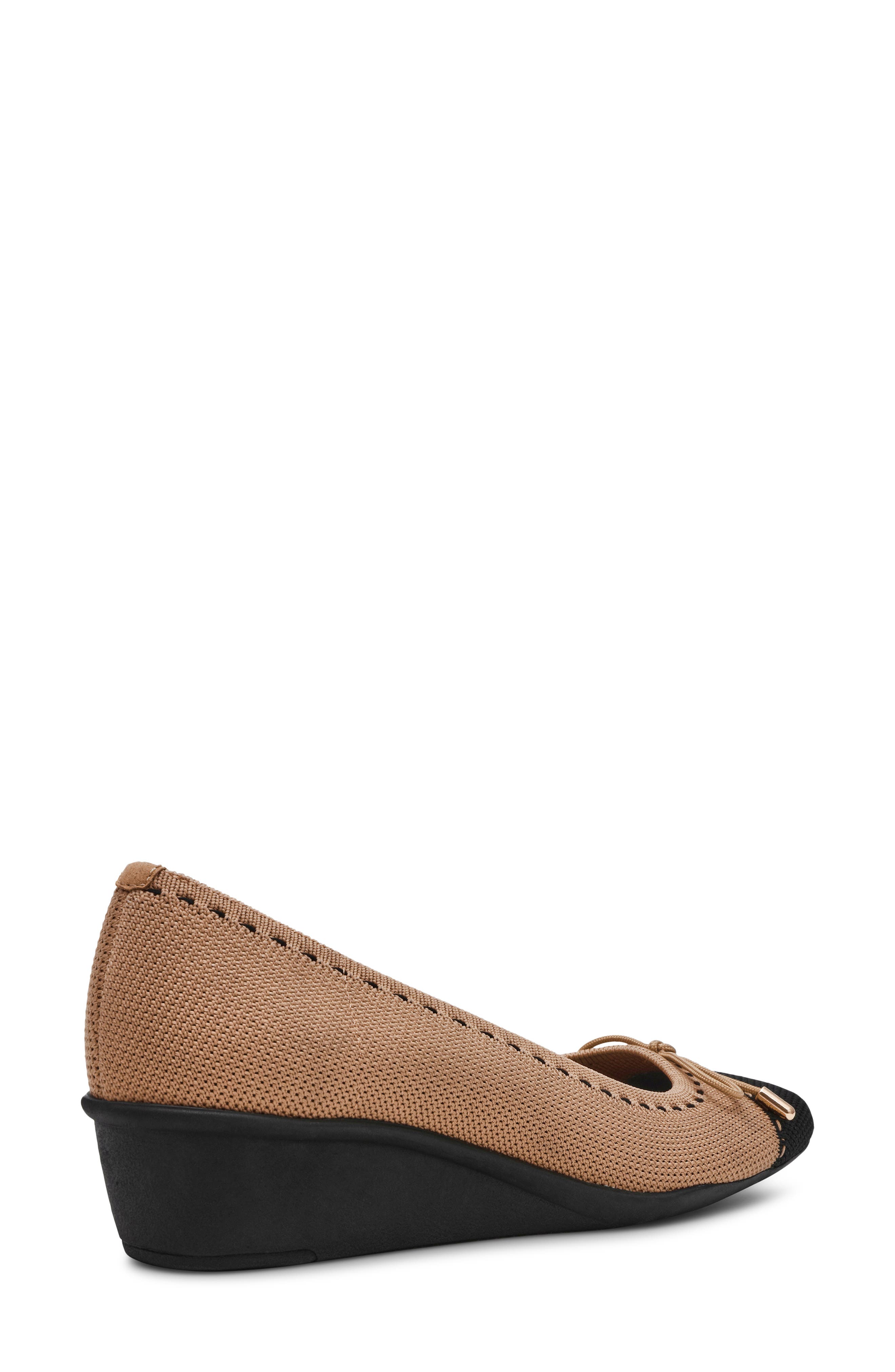 Wesson Wedge Pump - image 4