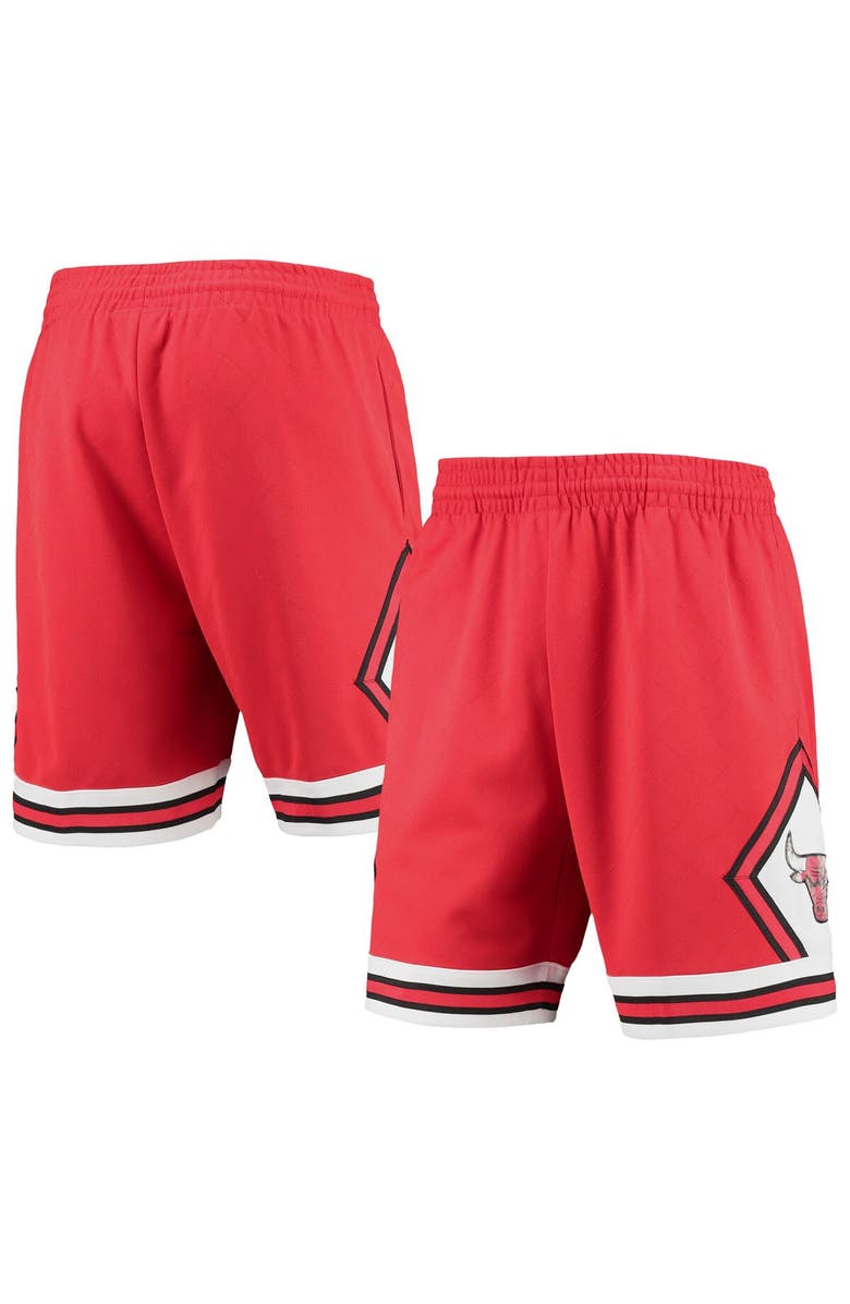 Mitchell & Ness Men's Mitchell & Ness Red Chicago Bulls 1997 Hardwood Classics 75th Anniversary Swingman Shorts, Main, color, 