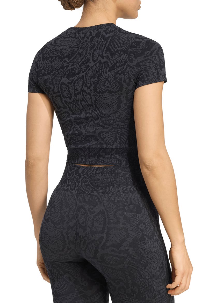 Seamless Crop Performance T-Shirt, Alternate, color, BLACK/ CARBON