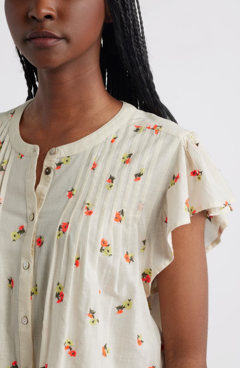 Treasure & Bond Floral Cotton Pintuck Flutter Sleeve Top, Alternate, color, Ivory- Coral Falling Ditsy