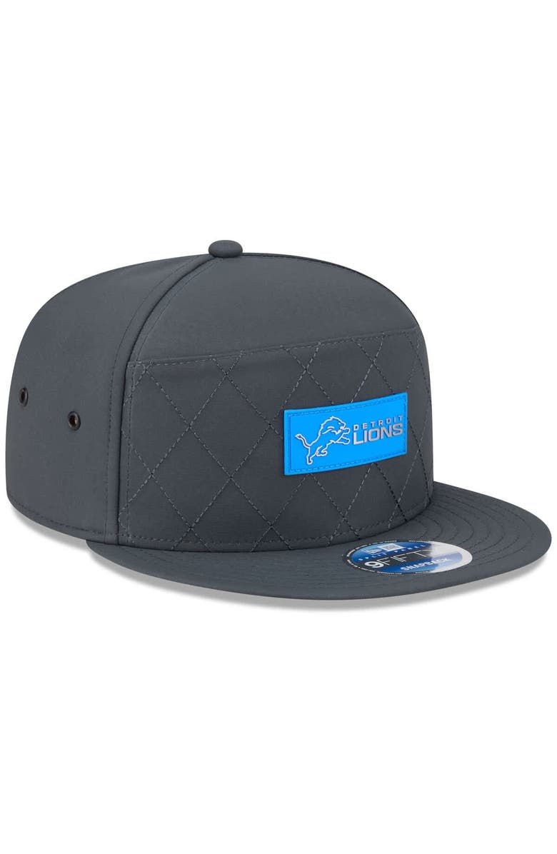 New Era Men
s New Era Charcoal Detroit Lions 2025 Sideline Cold Weather Split Panel 9FIFTY Snapback Hat, Alternate, color, Charcoal