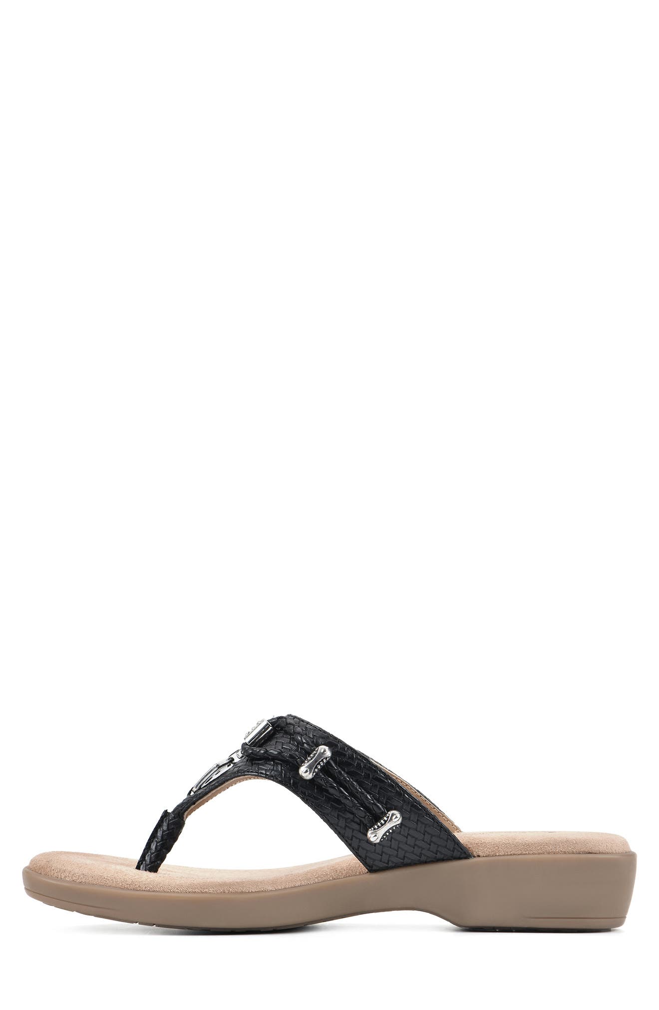 CLIFFS BY WHITE MOUNTAIN Bailee Sandal, Alternate, color, Black Woven