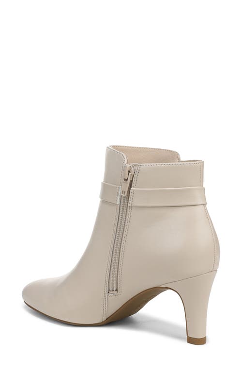 Lifestride Guild 3 Ankle Boot In White