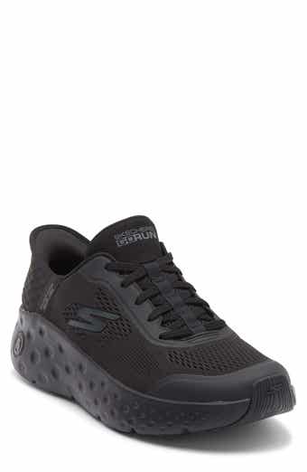 SKECHERS Max Cushion Slip-Ins Sneaker