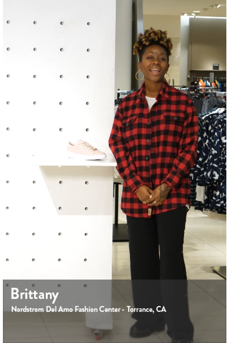 Indre Low Top Sneaker video