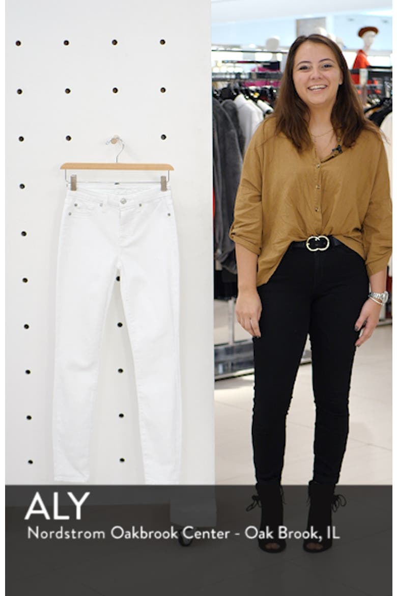 'The Skinny' Skinny Jeans video