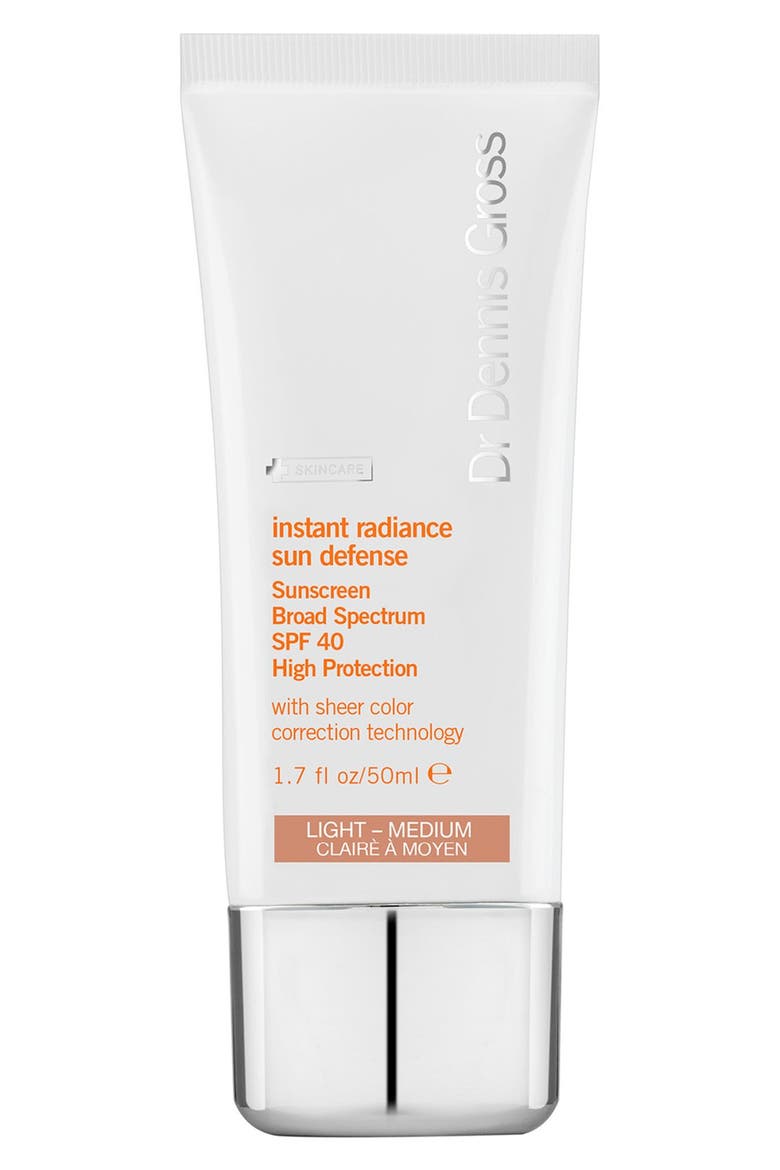 Dr. Dennis Gross Instant Radiance Sun Defense Sunscreen Broad Spectrum SPF 40, Main, color, LIGHT MED