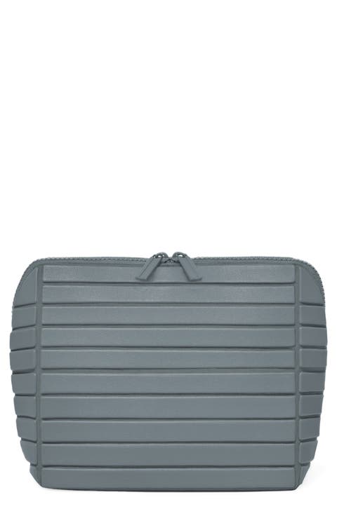 The Medium Traveller Toiletry Bag