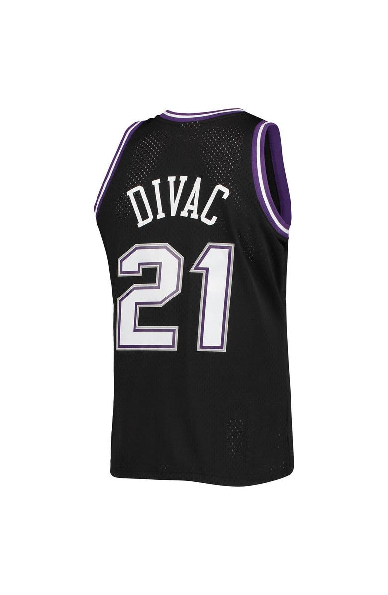 Mitchell & Ness Men's Mitchell & Ness Vlade Divac Black Sacramento Kings 2000/01 Hardwood Classics Swingman Jersey, Alternate, color, Black