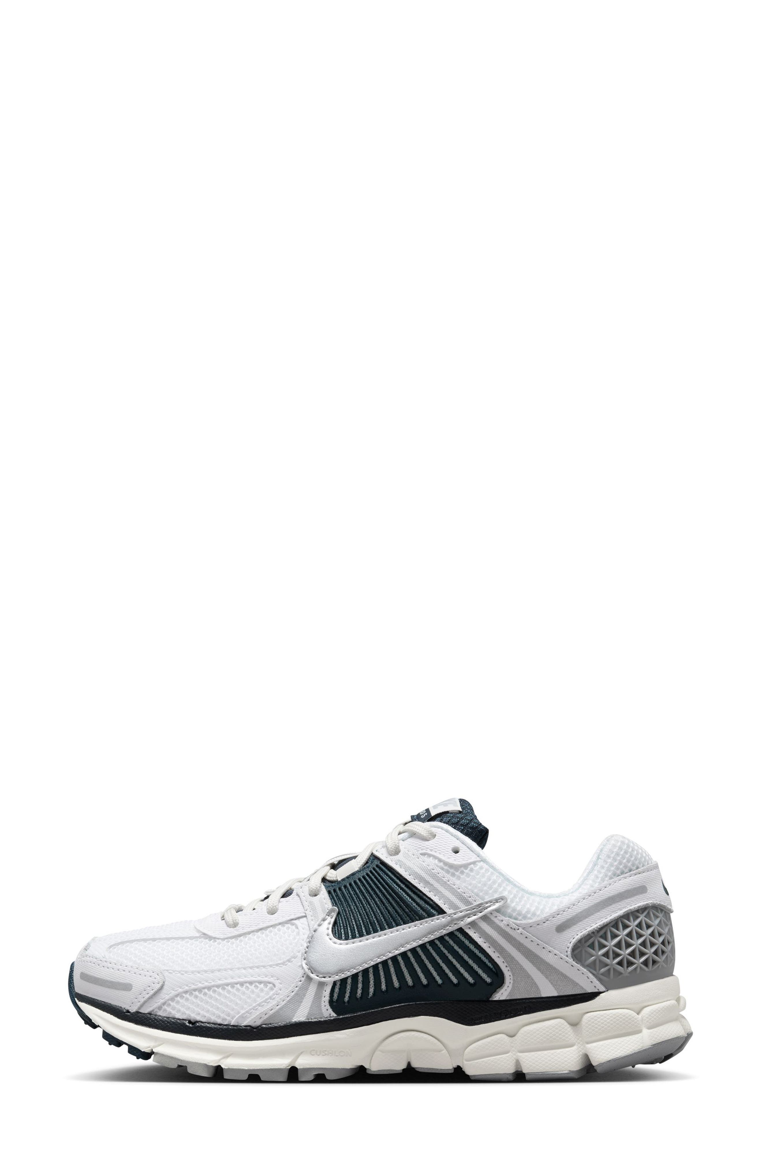 Nike Zoom Vomero 5 Sneaker, Alternate, color, 