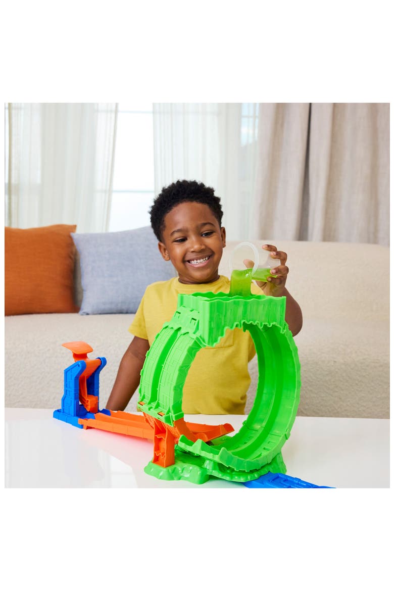 Kids' Monster Trucks Mutant Chaos Loop Challenge Playset, Alternate, color, MUTANT CHAOS
