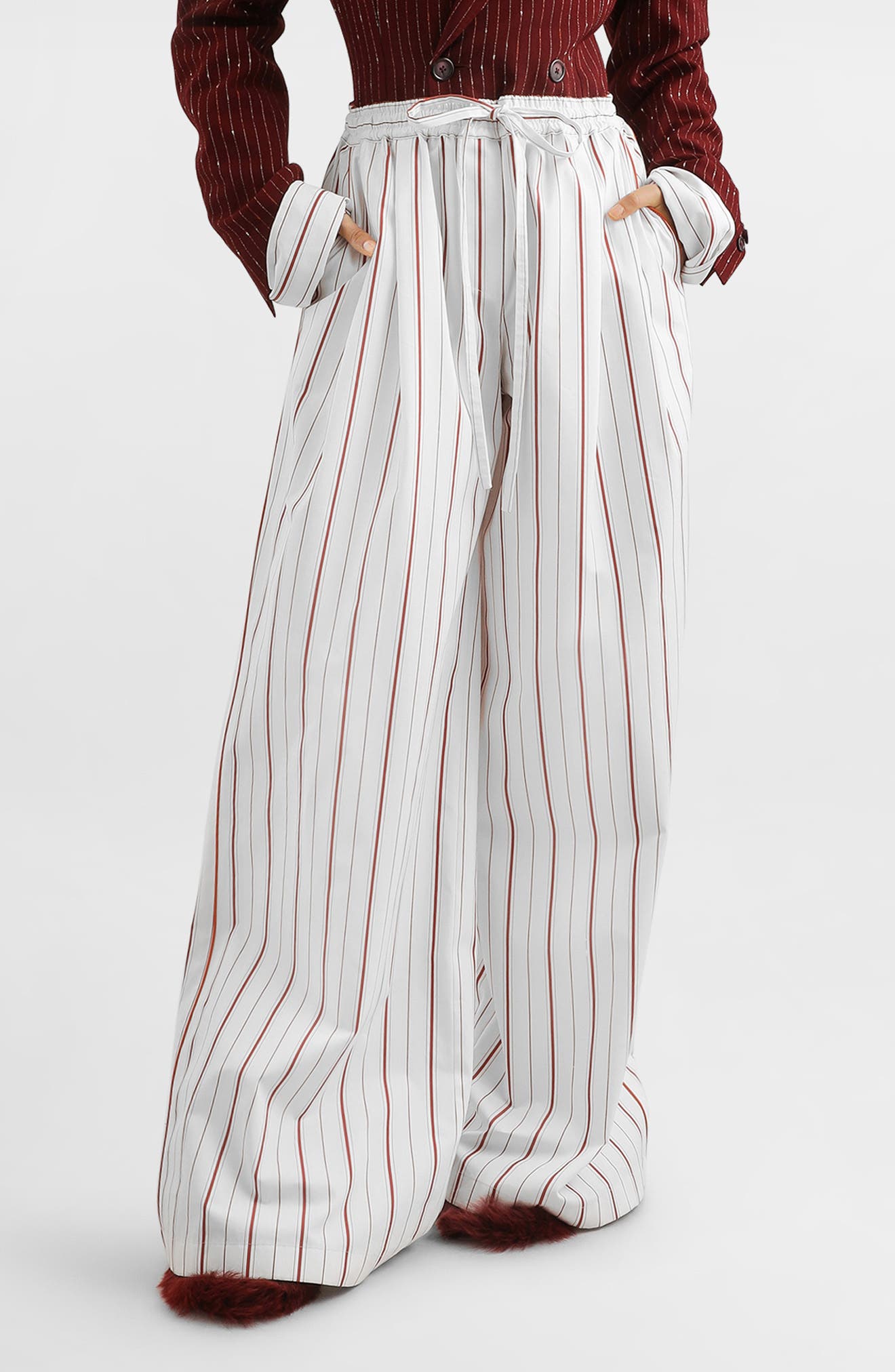 selected S8053 STRIPED - WHITE/ RED