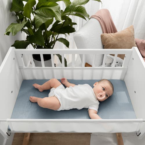 Comfy Cubs Muslin Fitted Bassinet Crib Sheet In Pacific Blue