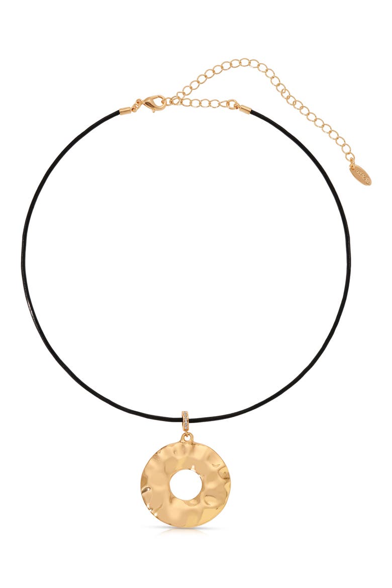 Hammered Circle Choker Necklace, Main, color, BLACK