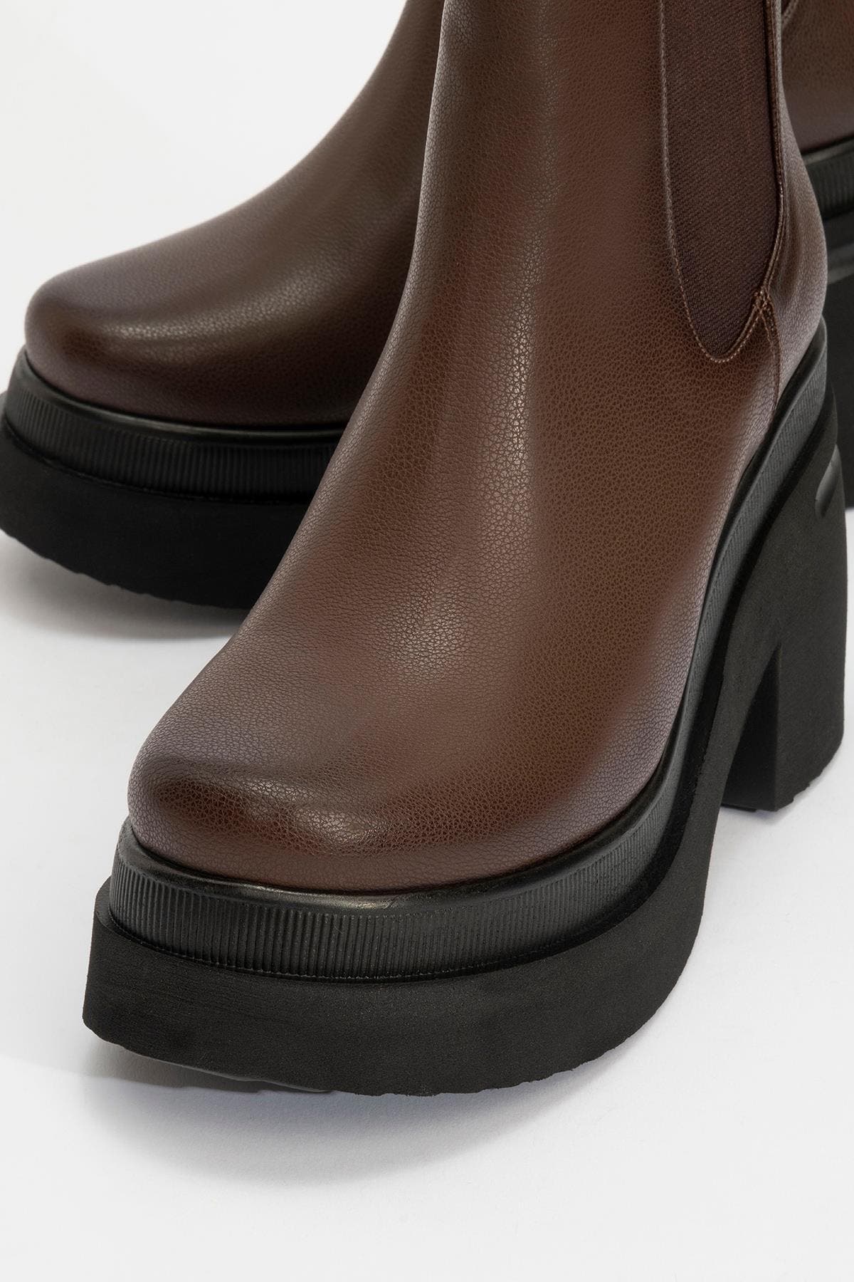 Antwerp Chelsea Boot, Alternate, color, Brown Faux Leather