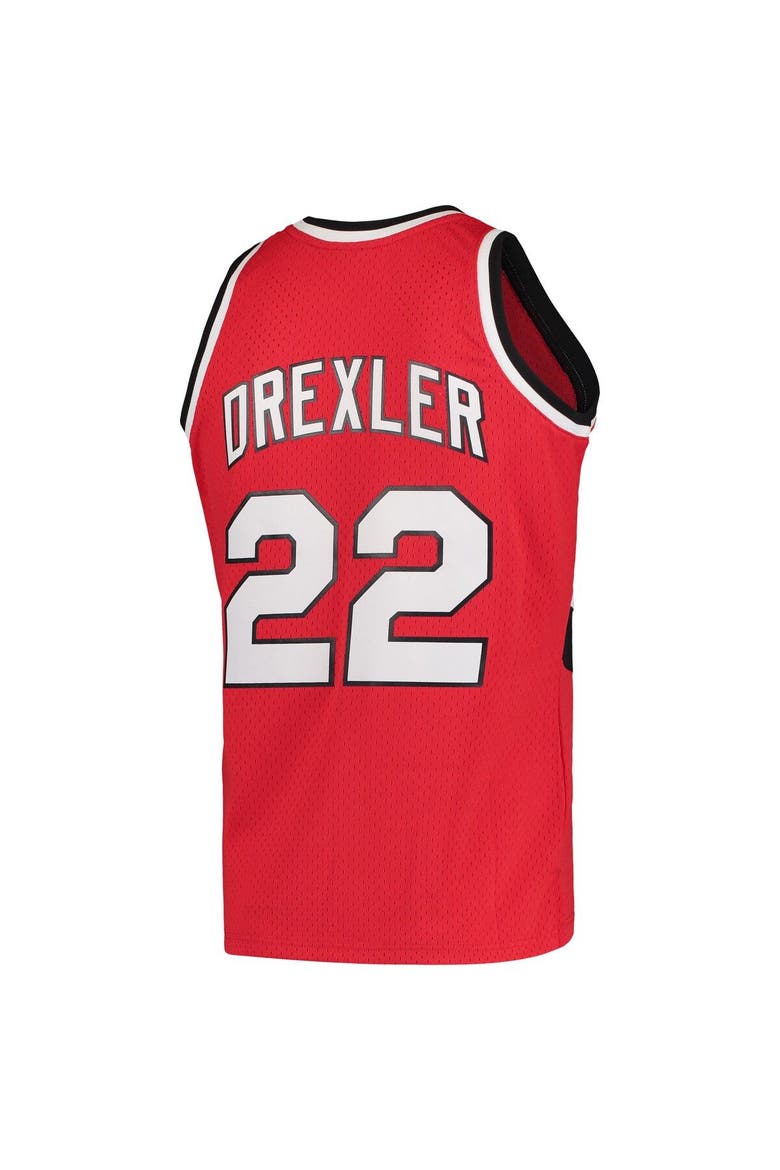 Men's Mitchell & Ness Clyde Drexler Red Portland Trail Blazers 1983/84 Hardwood Classics Swingman Jersey, Alternate, color, Red