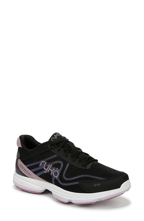 Devotion Plus 5 Sneaker (Women)