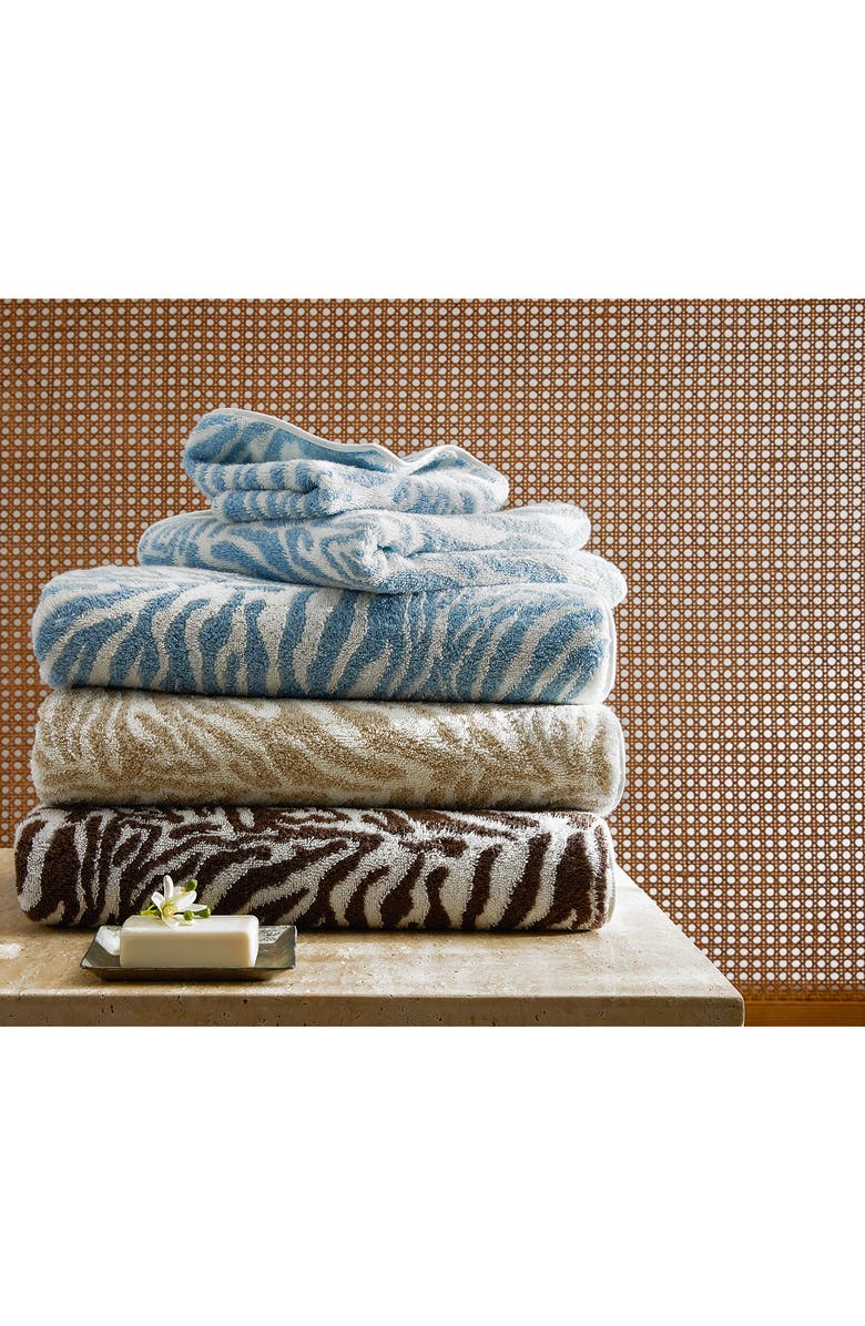 Matouk Regine Zebra Stripe Cotton & Linen Bath Towel, Alternate, color, Sable